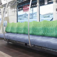 電車でのアクセス
